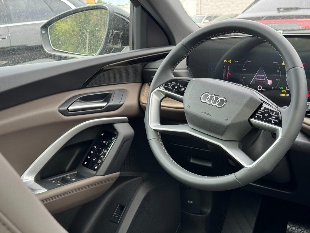 2025 Audi Q5 Premium 2.0 TFSI quattro