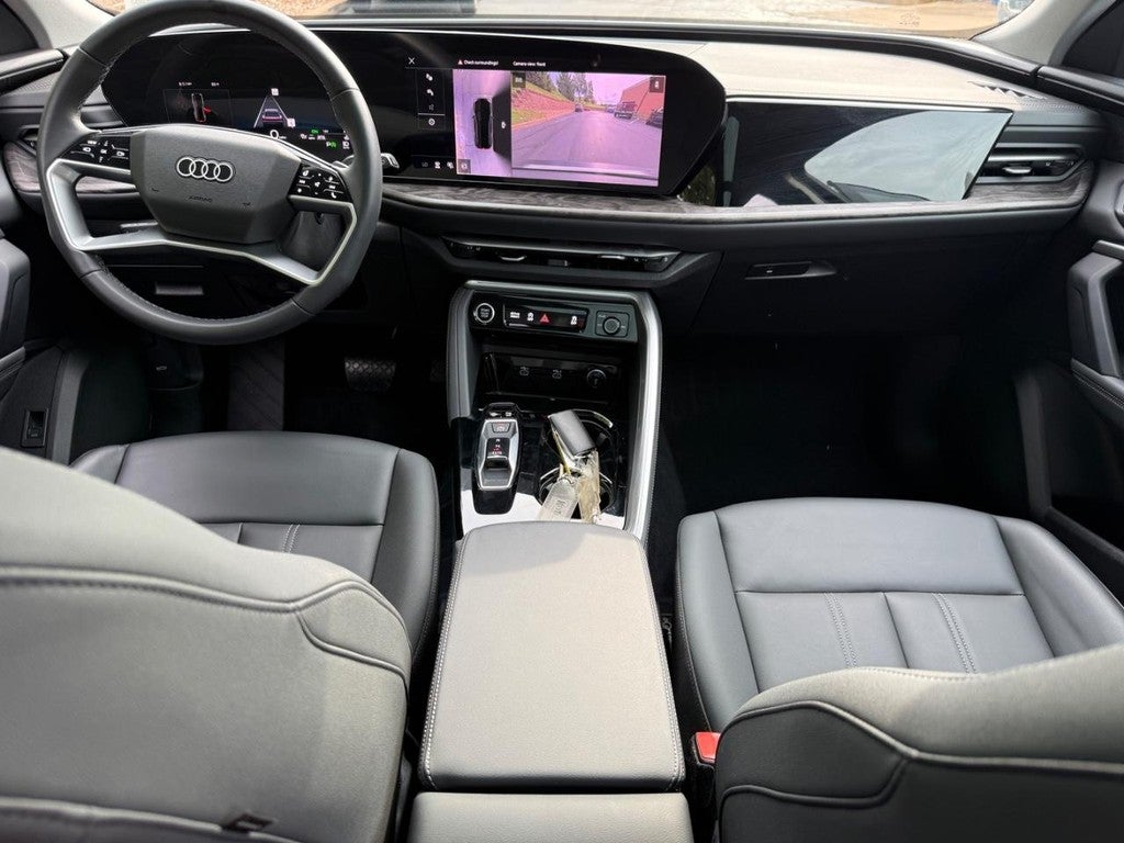 2025 Audi Q5 Premium 2.0 TFSI quattro