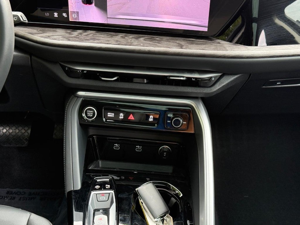 2025 Audi Q5 Premium 2.0 TFSI quattro