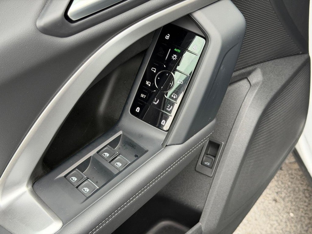 2025 Audi Q5 Premium 2.0 TFSI quattro