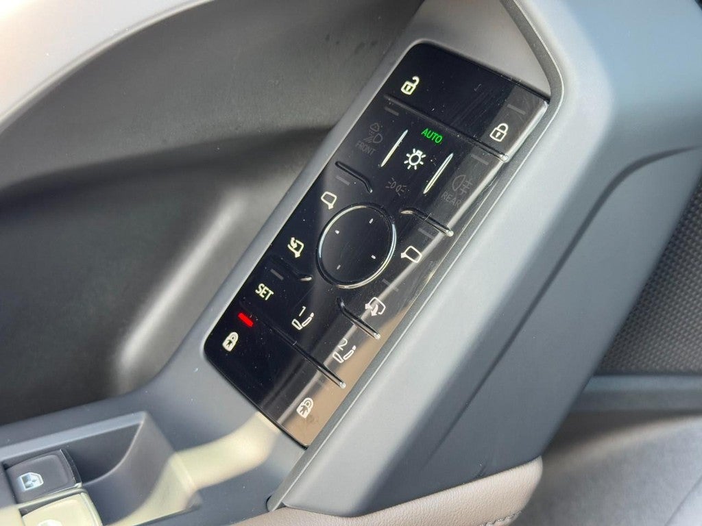 2025 Audi Q5 Premium 2.0 TFSI quattro