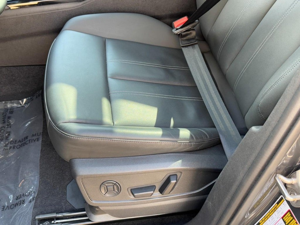 2025 Audi Q5 Premium Plus 2.0 TFSI quattro