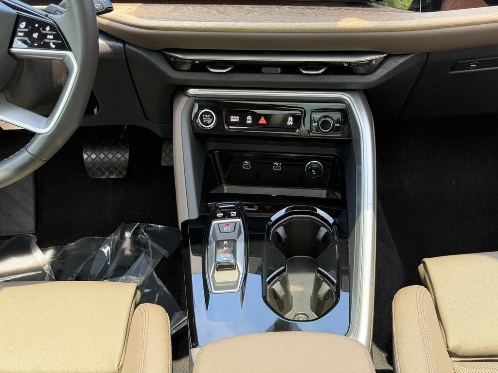 2025 Audi Q5 Premium Plus 2.0 TFSI quattro