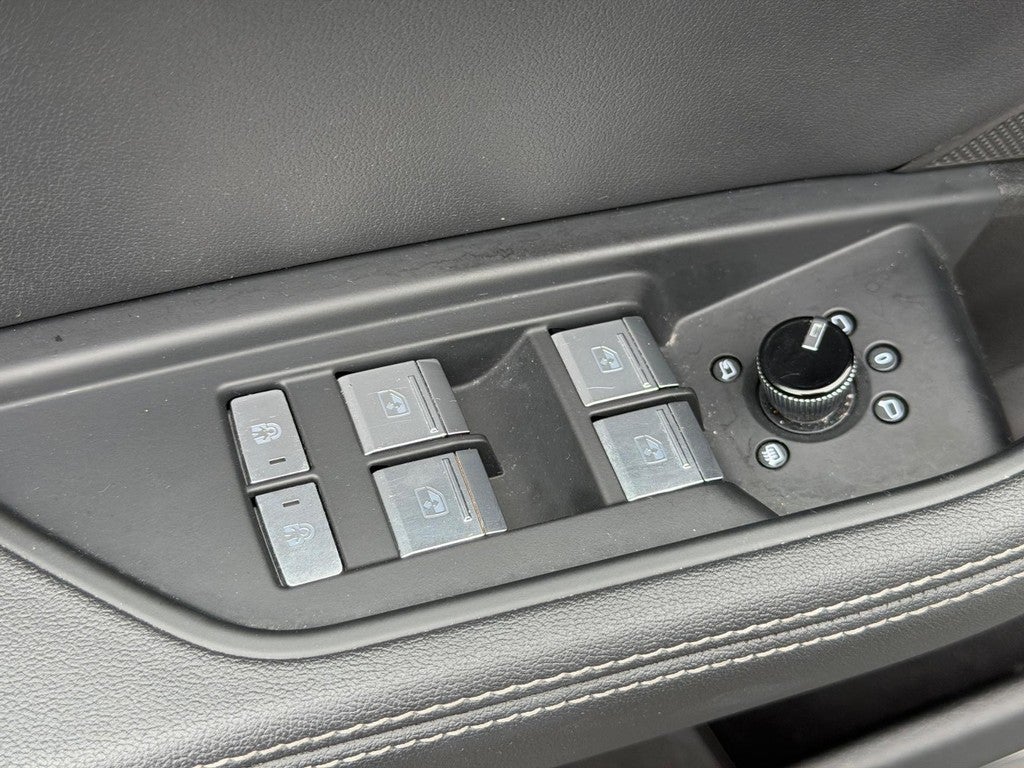 2024 Audi Q8 e-tron Premium Plus quattro