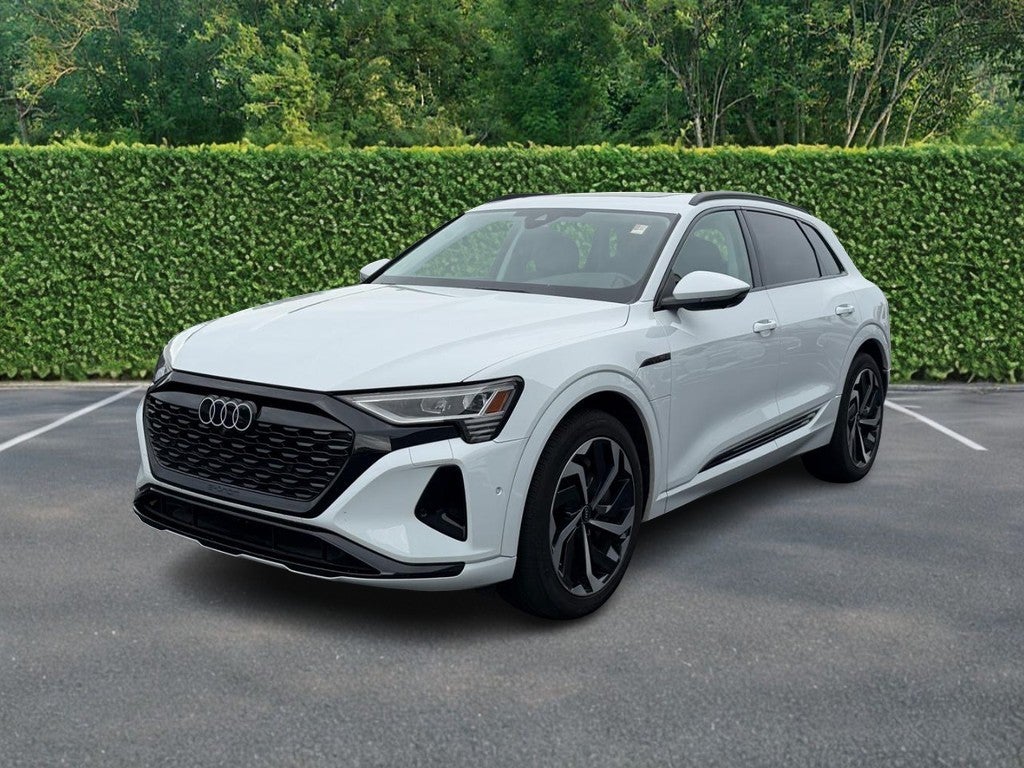 2024 Audi Q8 e-tron Premium Plus quattro