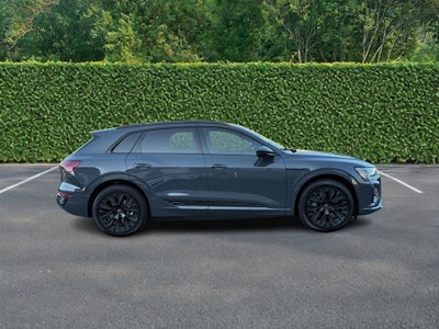 2024 Audi Q8 e-tron Prestige quattro
