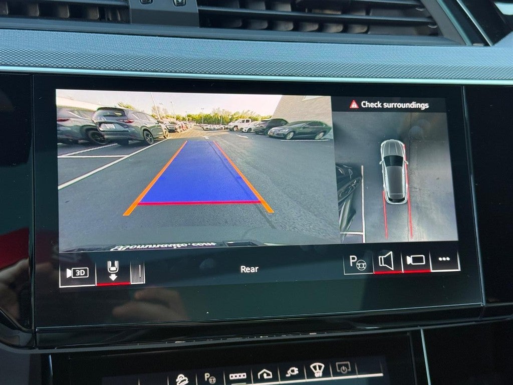2024 Audi Q8 e-tron Prestige quattro