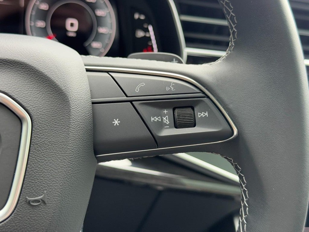 2025 Audi Q7 Premium 45 TFSI quattro