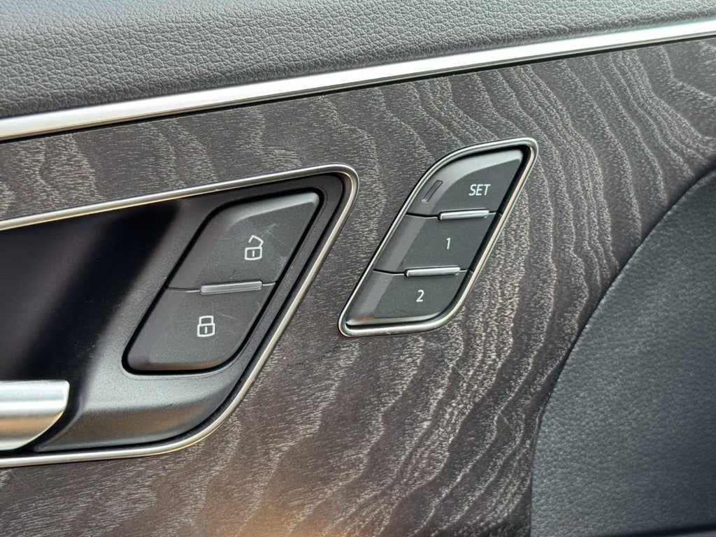 2025 Audi Q7 Premium 55 TFSI quattro