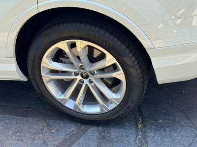 2025 Audi Q7 Premium 55 TFSI quattro