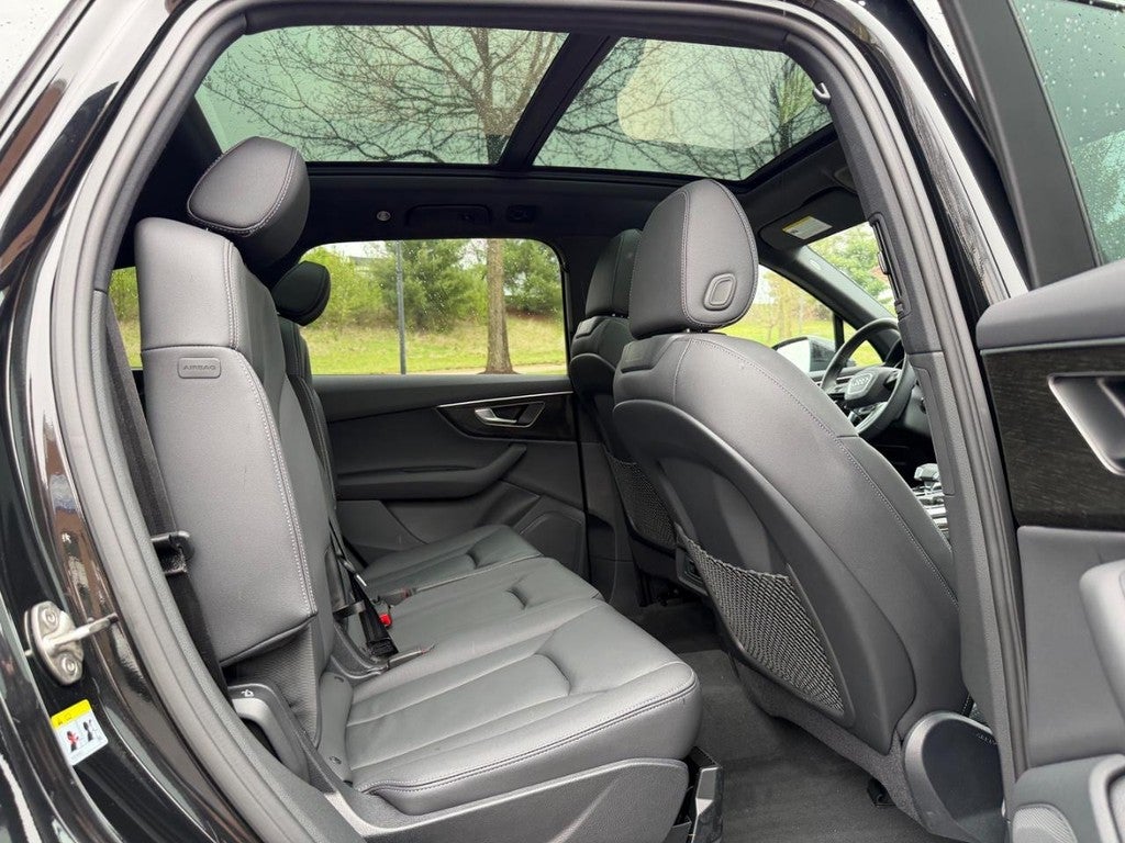 2025 Audi Q7 Premium 55 TFSI quattro