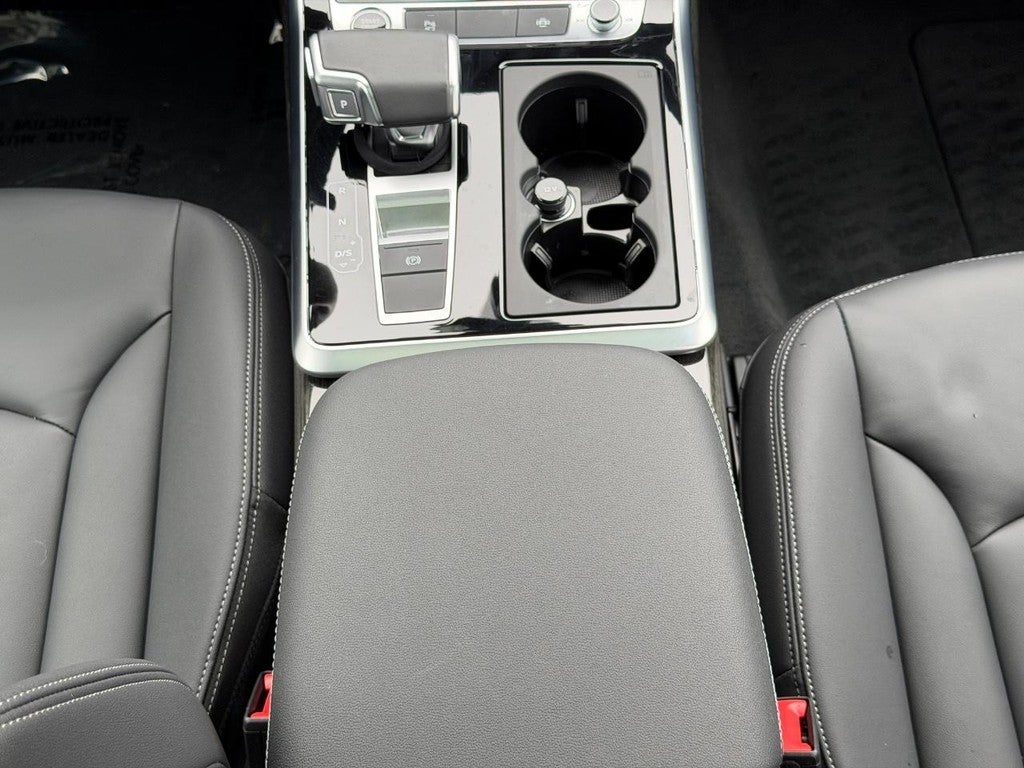 2025 Audi Q7 Premium 55 TFSI quattro