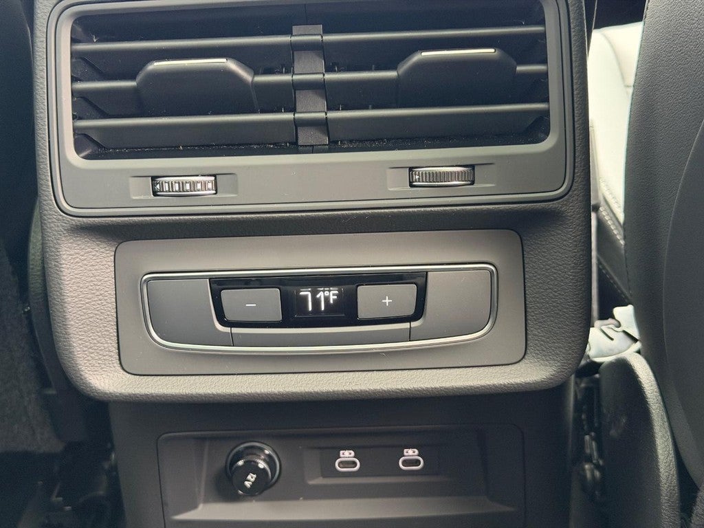 2025 Audi Q7 Premium 55 TFSI quattro