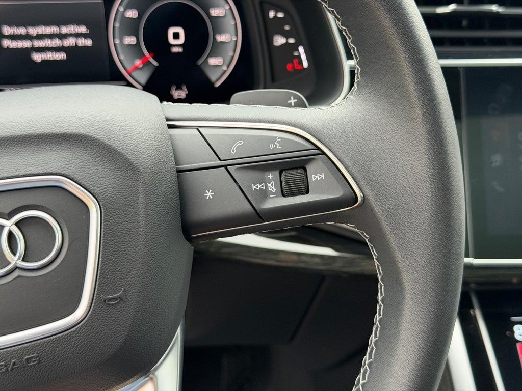 2025 Audi Q7 Premium 55 TFSI quattro