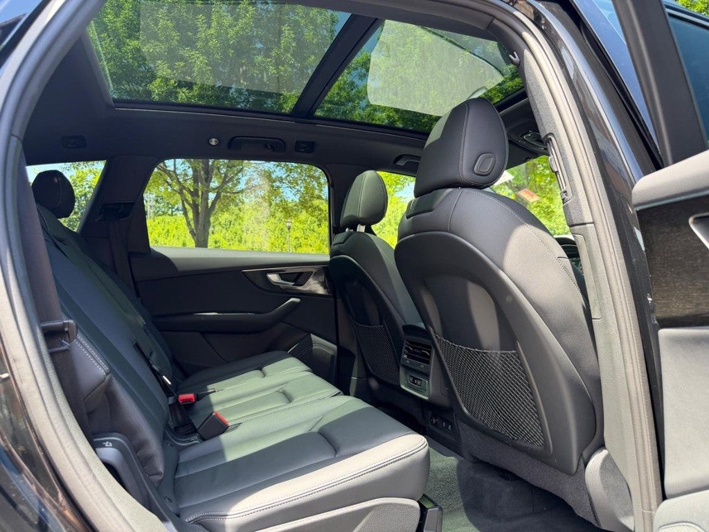 2025 Audi Q7 Premium 55 TFSI quattro
