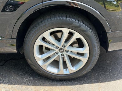 2025 Audi Q7 Premium 55 TFSI quattro