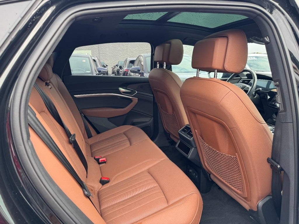 2024 Audi Q8 e-tron Sportback S line Premium Plus quattro
