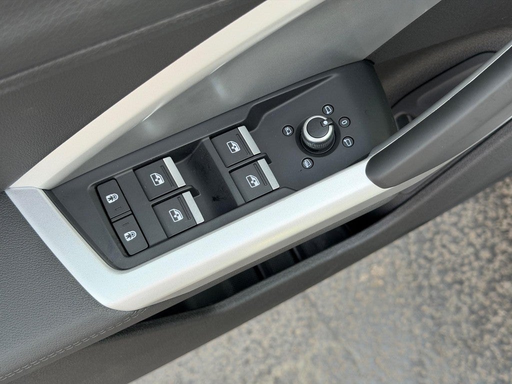 2025 Audi Q3 S line Premium 45 TFSI quattro
