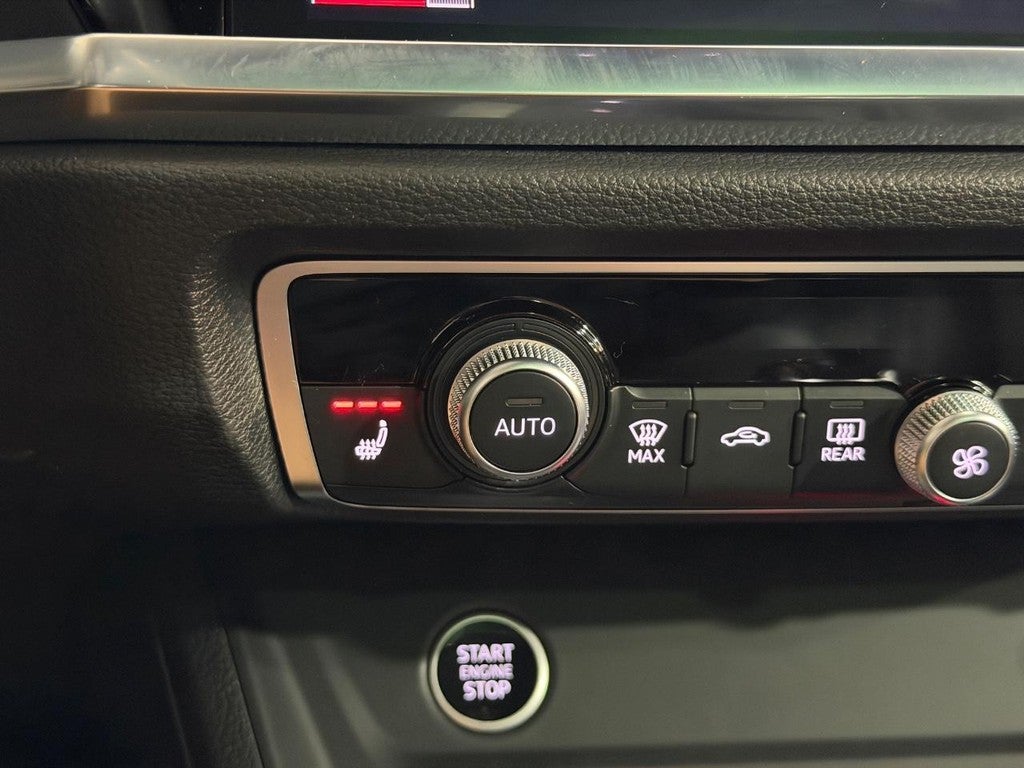 2023 Audi Q3 S line Premium Plus 45 TFSI quattro