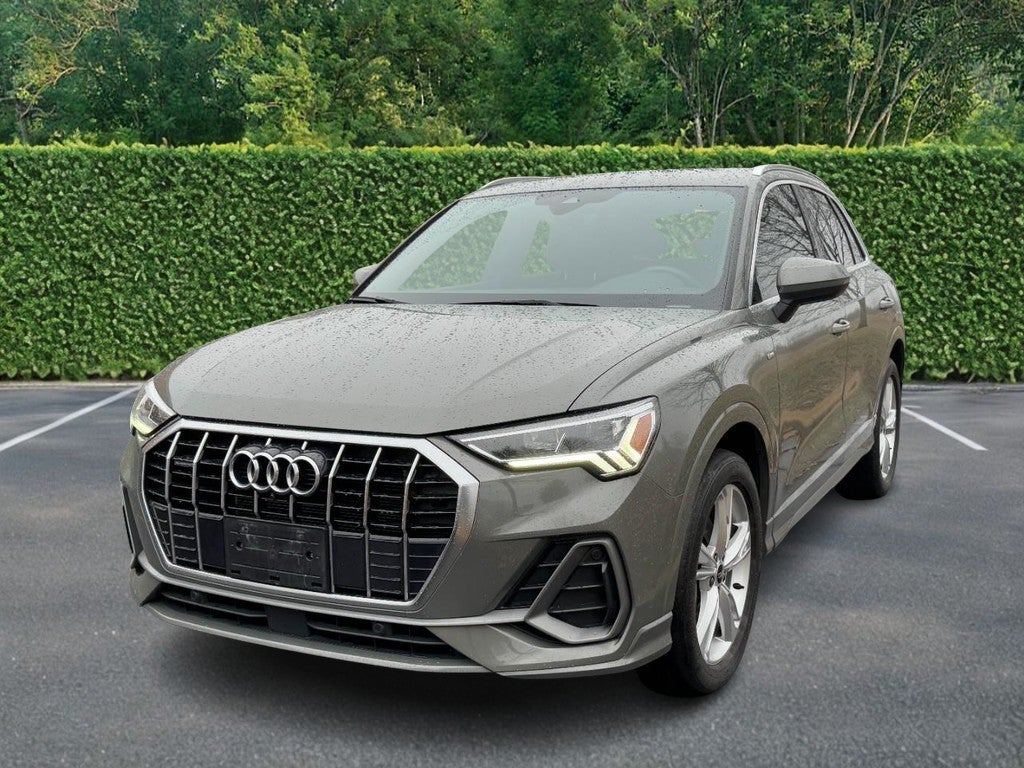 2022 Audi Q3 S line Premium Plus 45 TFSI quattro
