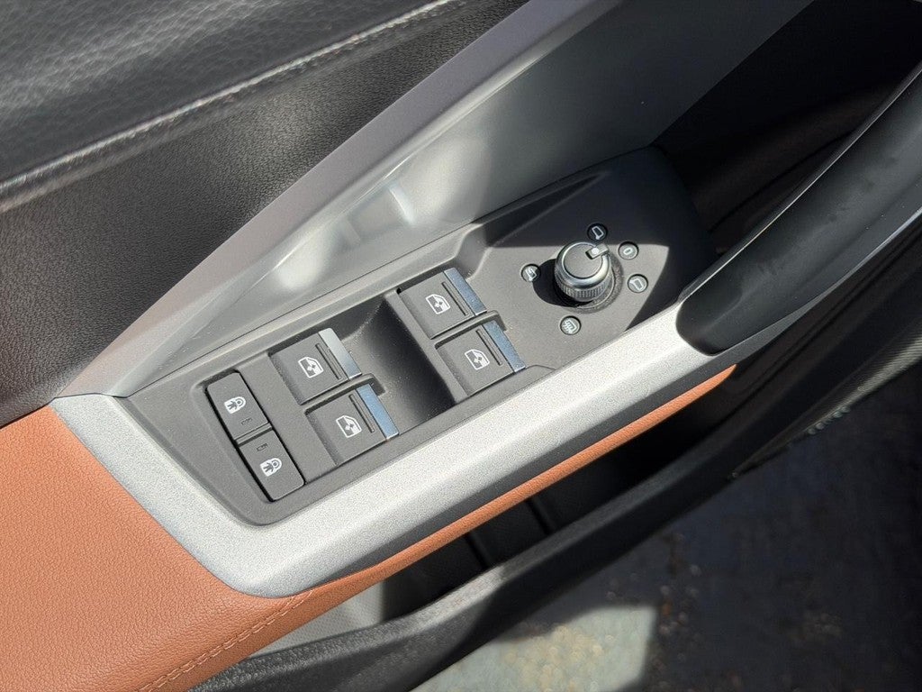 2023 Audi Q3 S line Premium Plus 45 TFSI quattro