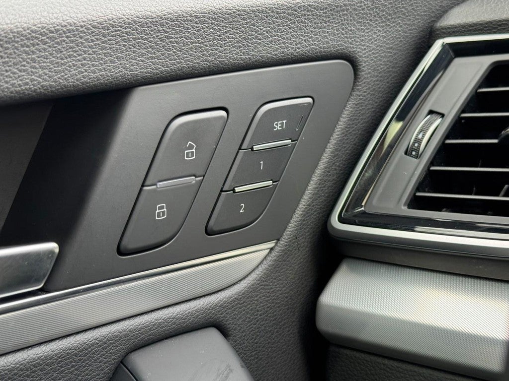 2025 Audi Q5 S line Premium 45 TFSI quattro