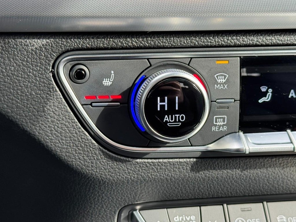 2025 Audi Q5 S line Premium 45 TFSI quattro