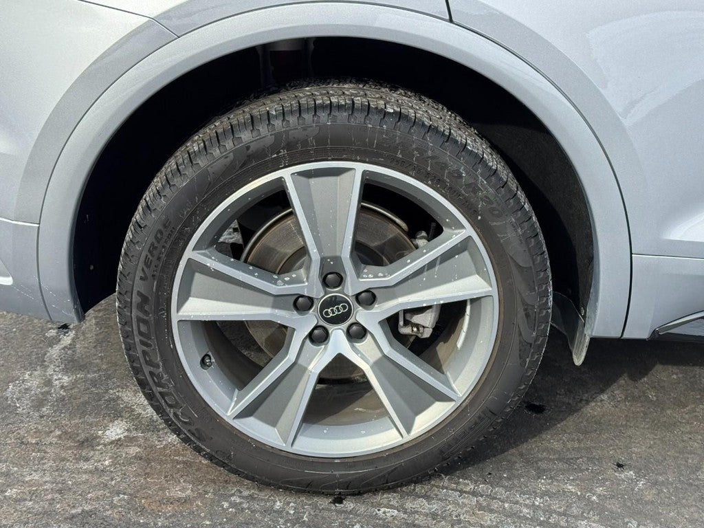 2025 Audi Q5 S line Premium 45 TFSI quattro