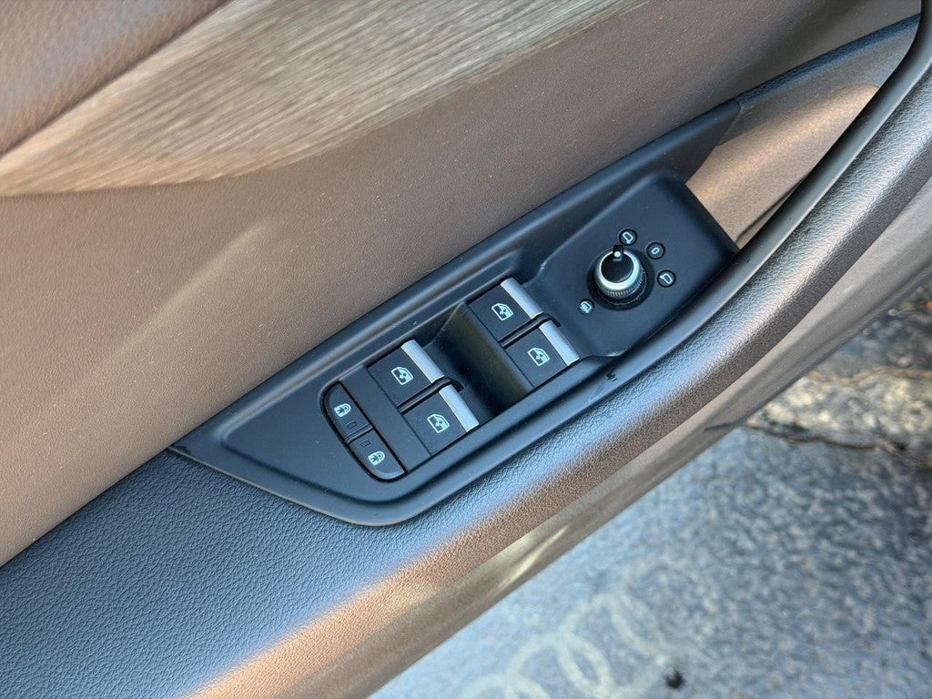 2023 Audi A4 Sedan S line Premium 45 TFSI quattro
