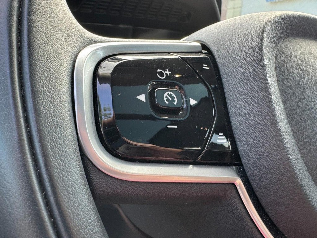 2022 Volvo XC90 T6 AWD Inscription 6P