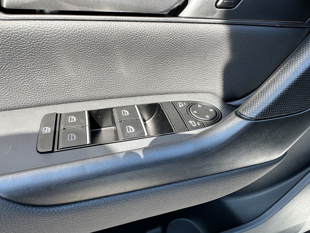 2025 Mazda Mazda CX-50 Hybrid Premium AWD