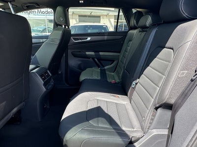 2026 Volkswagen Atlas Cross Sport 2.0T SEL R-Line Black 4MOTION