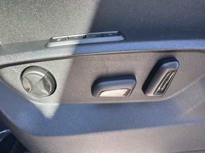 2026 Volkswagen Atlas Cross Sport 2.0T SEL R-Line Black 4MOTION