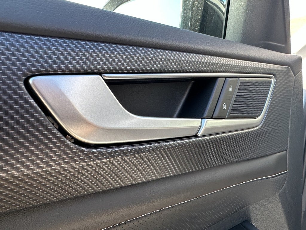 2026 Volkswagen Atlas Cross Sport 2.0T SEL R-Line Black 4MOTION