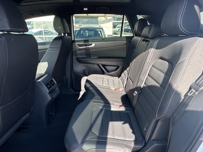 2026 Volkswagen Atlas Cross Sport 2.0T SEL R-Line Black 4MOTION