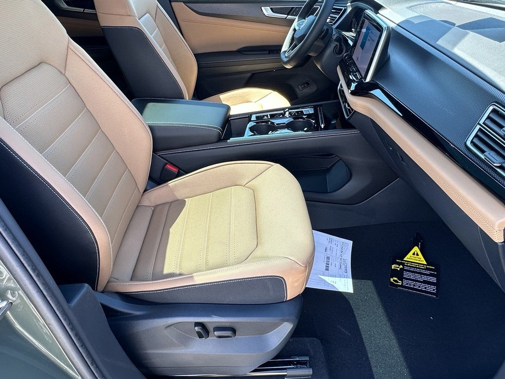 2026 Volkswagen Atlas Cross Sport 2.0T SEL R-Line Black 4MOTION