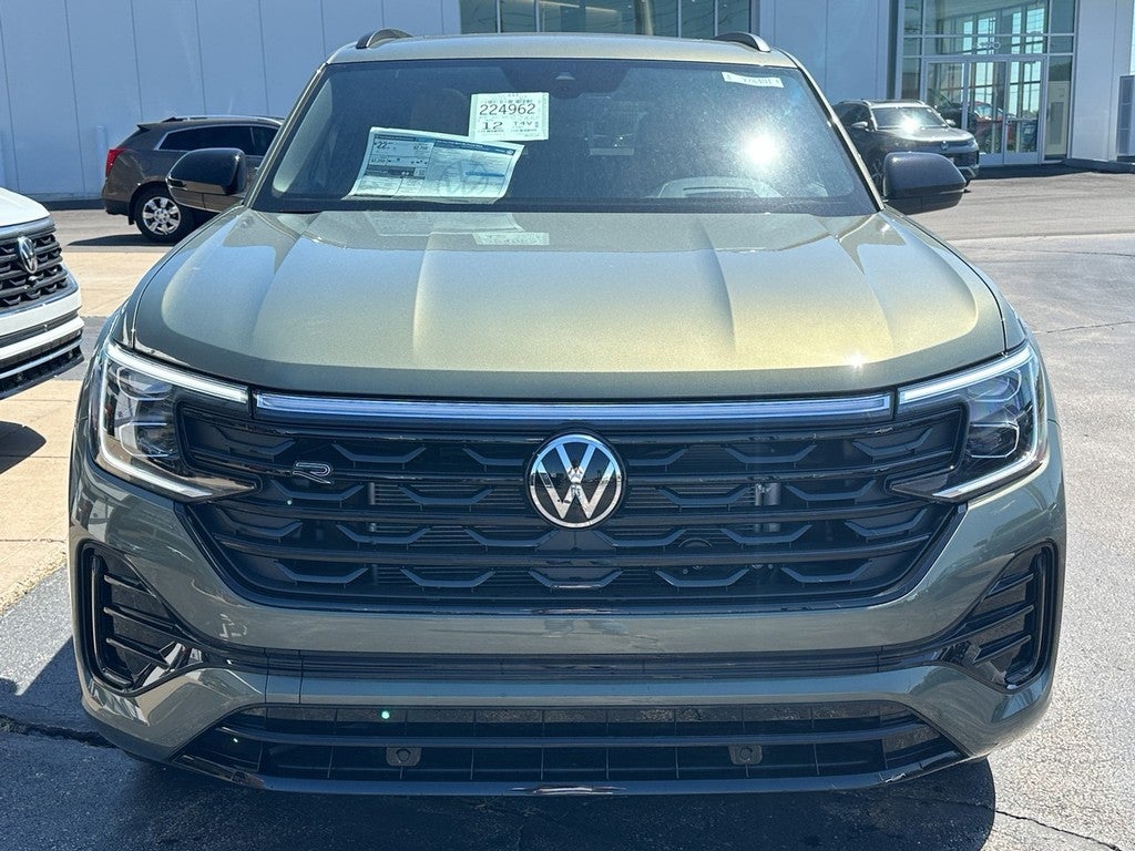 2026 Volkswagen Atlas Cross Sport 2.0T SEL R-Line Black 4MOTION