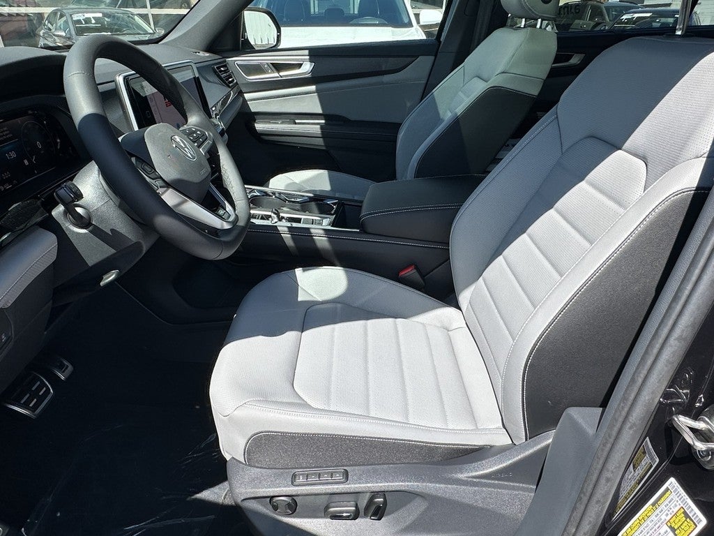 2026 Volkswagen Atlas Cross Sport 2.0T SEL R-Line Black 4MOTION