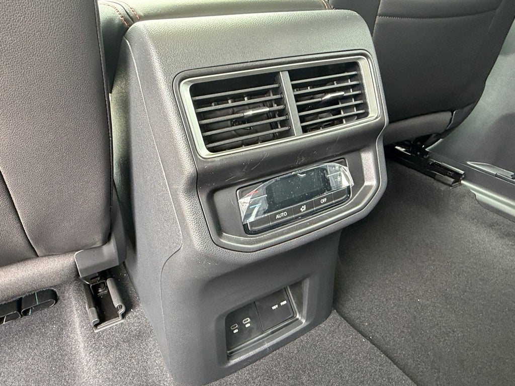 2026 Volkswagen Atlas 2.0T Peak Edition 4MOTION