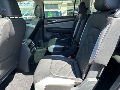 2026 Volkswagen Atlas 2.0T Peak Edition 4MOTION