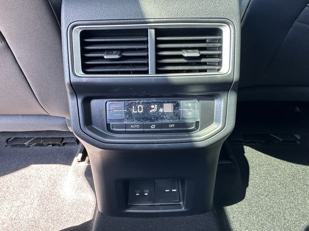 2026 Volkswagen Atlas 2.0T Peak Edition 4MOTION