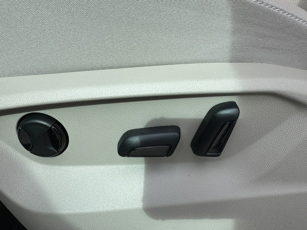 2026 Volkswagen Atlas 2.0T SE FWD