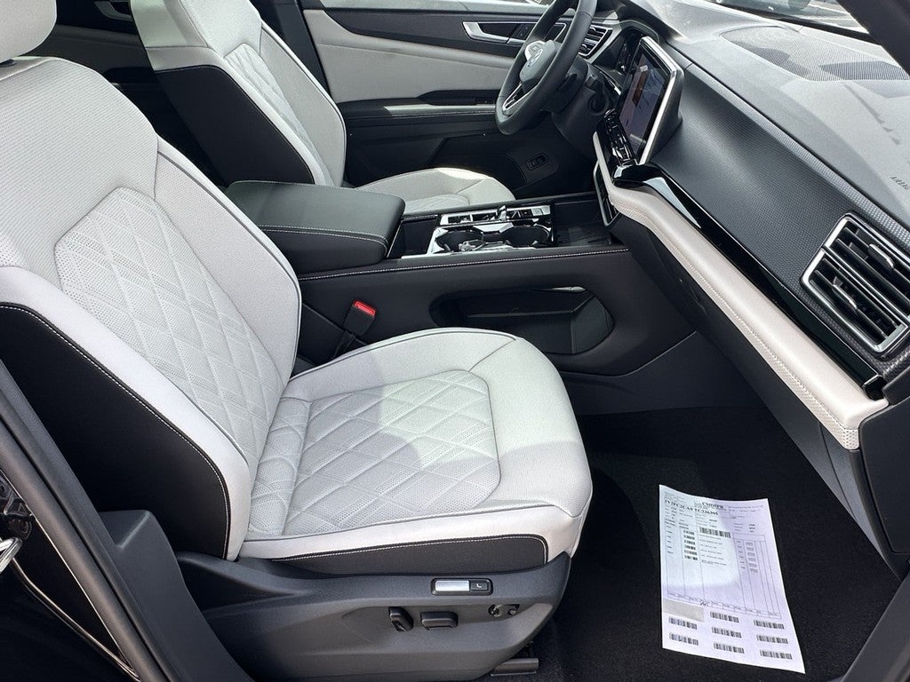2026 Volkswagen Atlas Cross Sport 2.0T SEL Premium R-Line 4MOTION