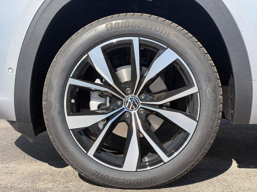 2026 Volkswagen Atlas Cross Sport 2.0T SEL Premium R-Line 4MOTION