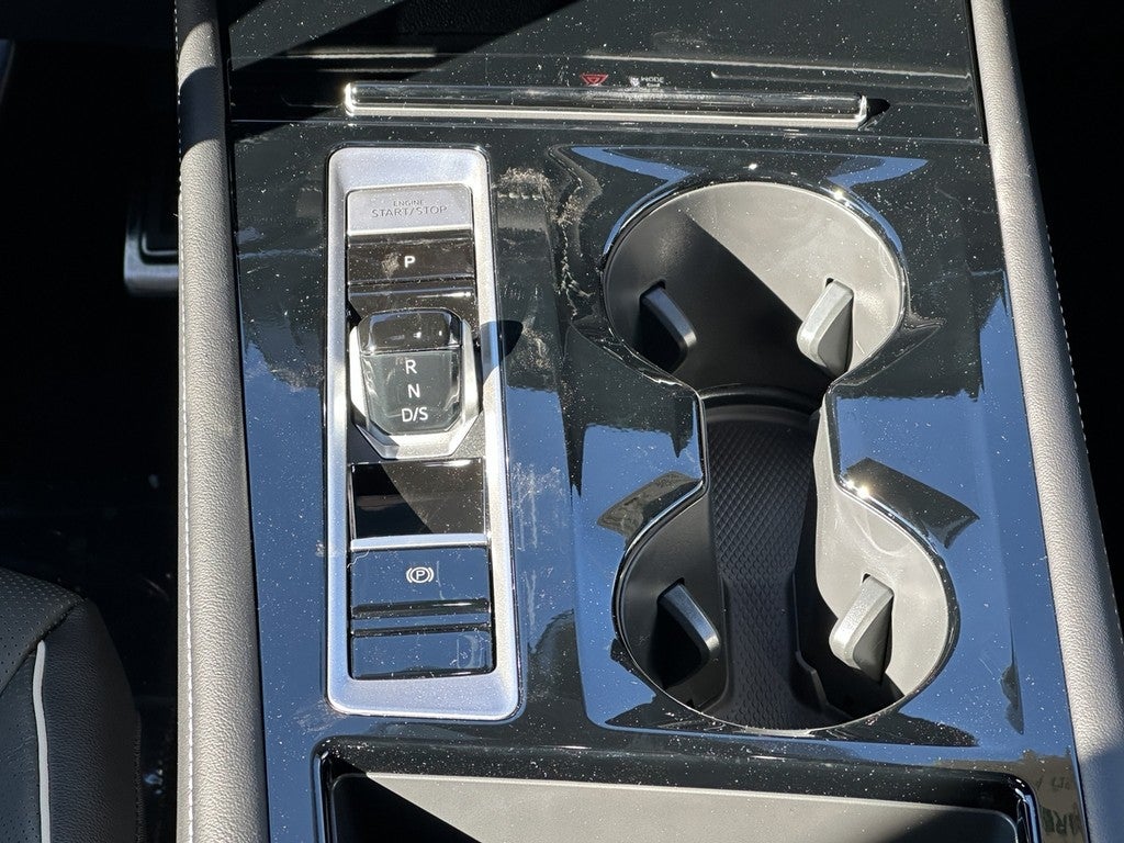 2026 Volkswagen Atlas Cross Sport 2.0T SEL Premium R-Line 4MOTION