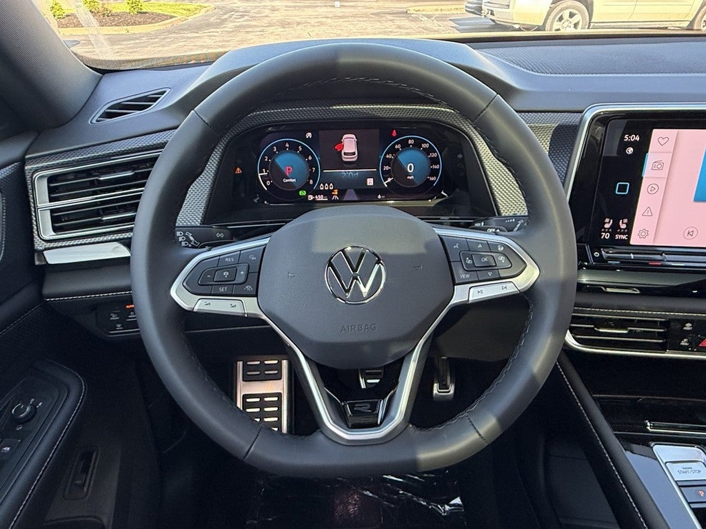 2026 Volkswagen Atlas Cross Sport 2.0T SEL Premium R-Line 4MOTION