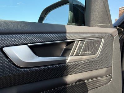 2026 Volkswagen Atlas Cross Sport 2.0T SEL Premium R-Line 4MOTION