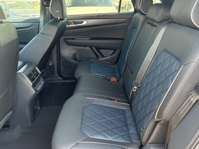 2026 Volkswagen Atlas Cross Sport 2.0T SEL Premium R-Line 4MOTION