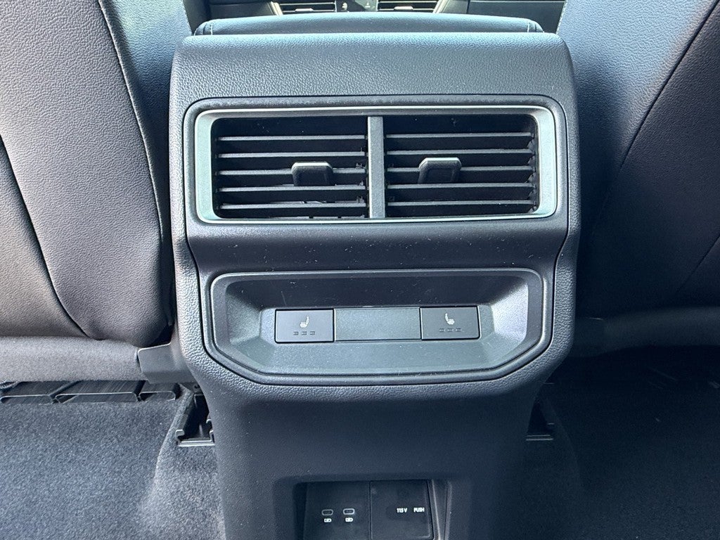 2026 Volkswagen Atlas Cross Sport 2.0T SEL Premium R-Line 4MOTION