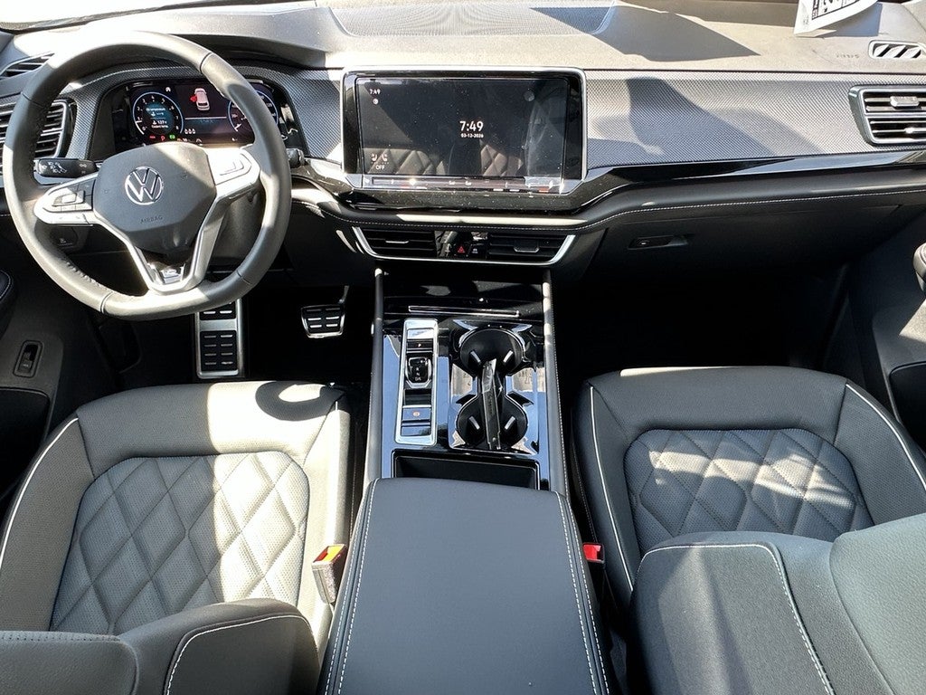 2026 Volkswagen Atlas Cross Sport 2.0T SEL Premium R-Line 4MOTION